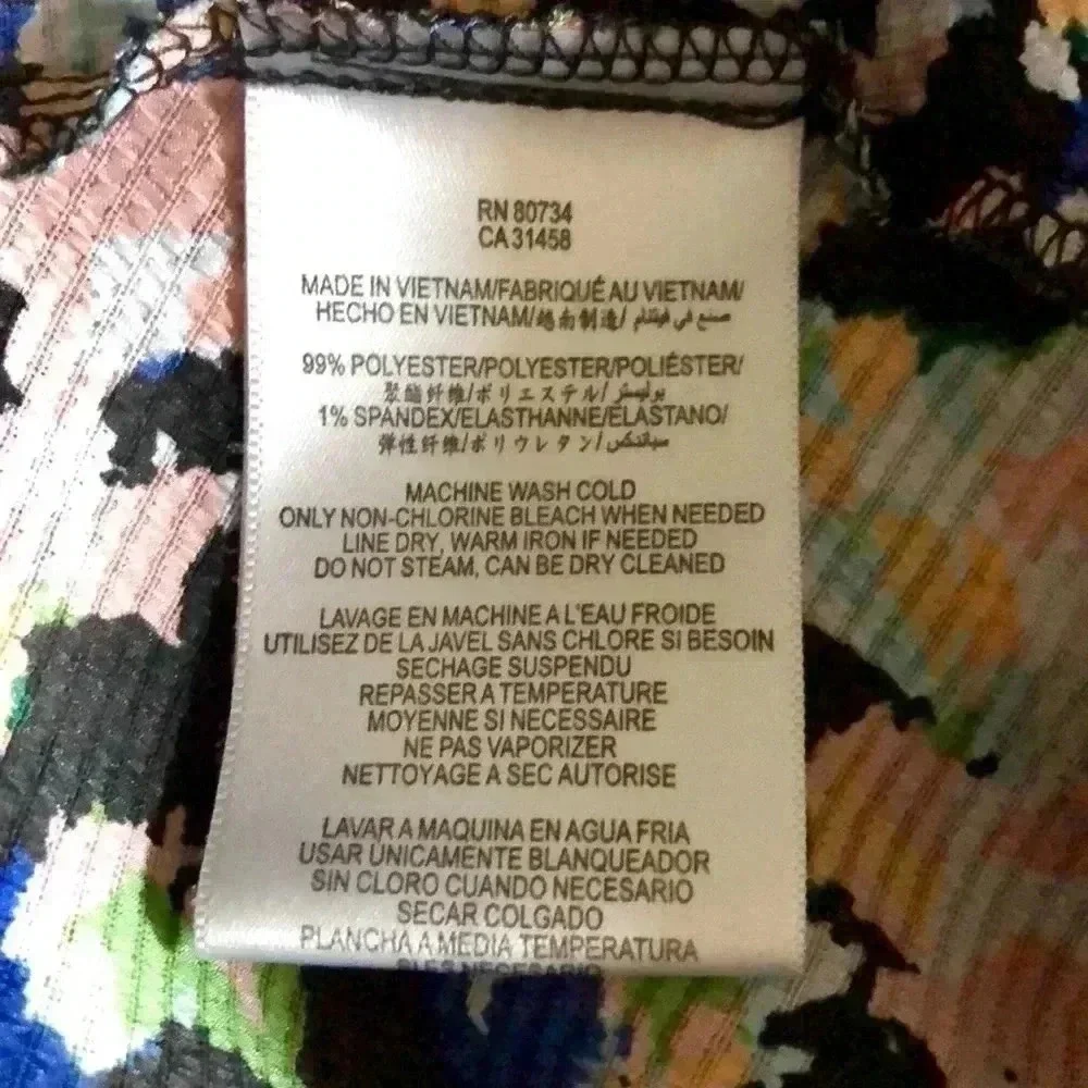 BCBGeneration Abstract Top Size XS - Picture 6 of 6